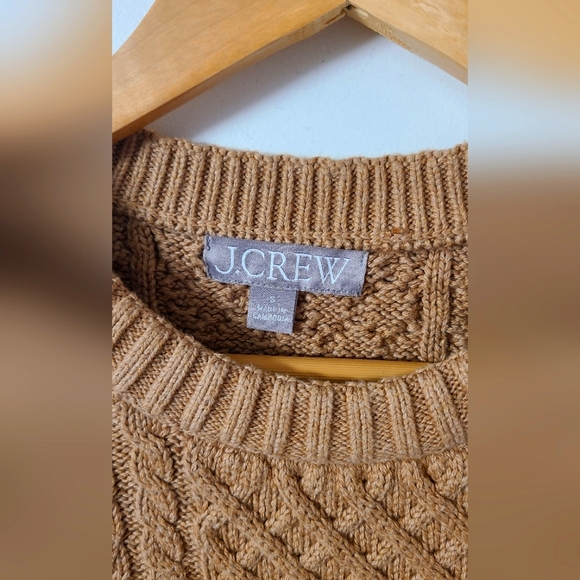 NWOT J. Crew Cable Kint Puff Sleeve Crewneck Sweater - Picture 5 of 7